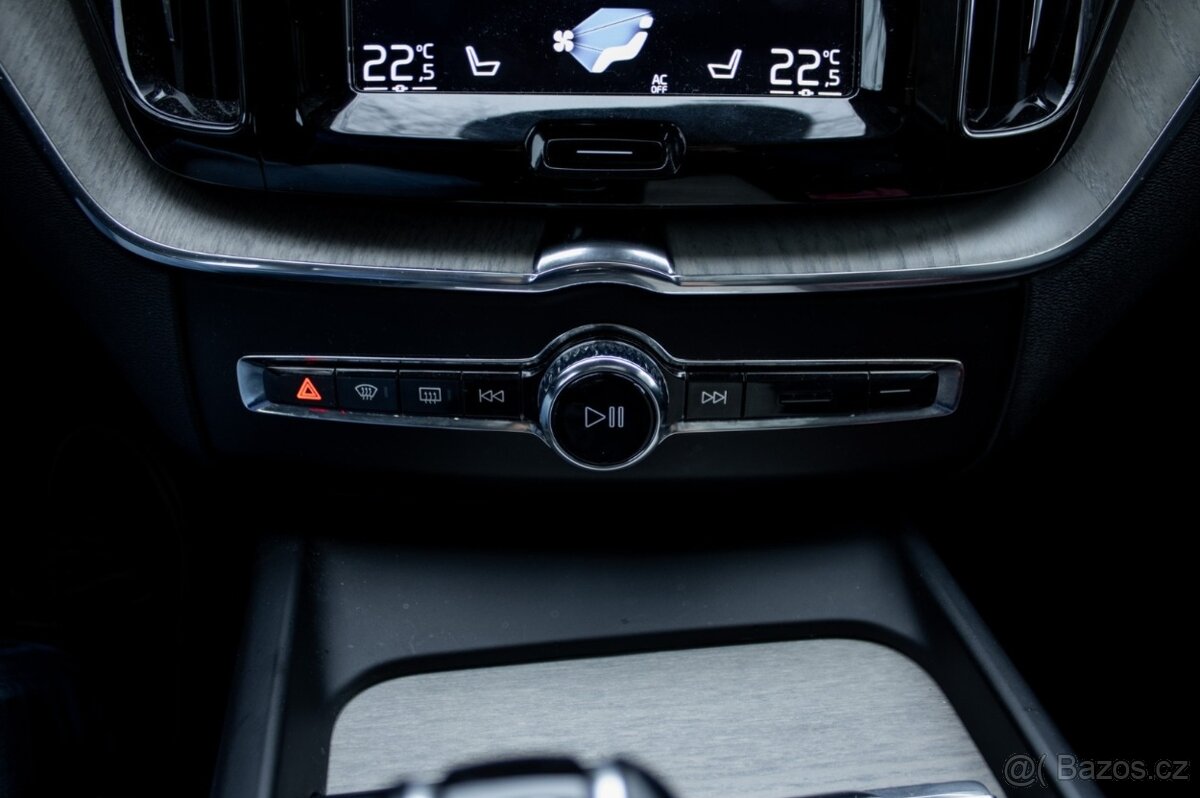 Volvo XC60 D4 Inscription A/T 2019 - 17