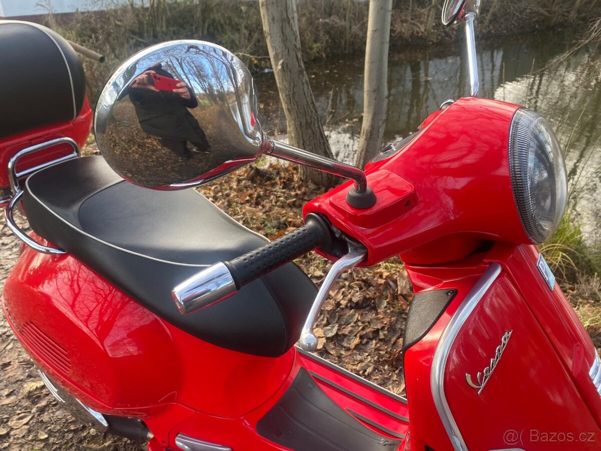 Vespa Gts 300 Super - 17