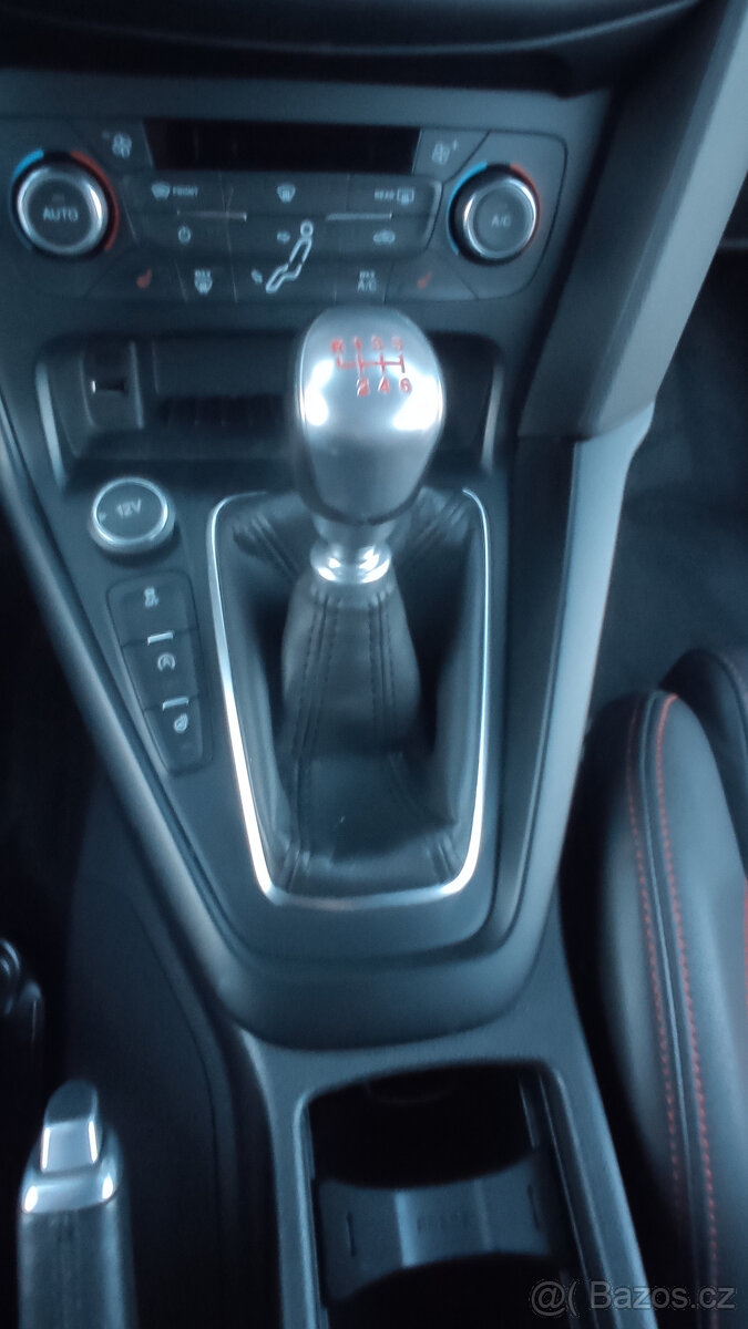 Ford Focus ST 2.0 184kW Odpočet DPH - 17