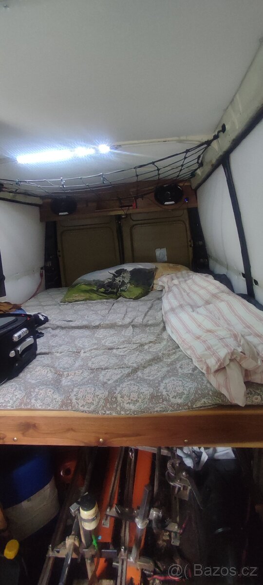 Iveco Daily obytné - 17