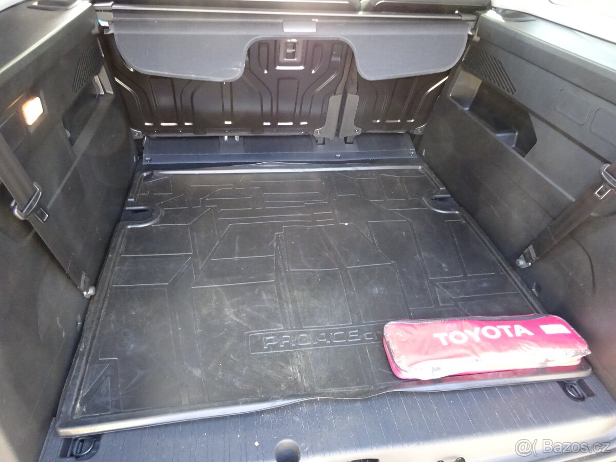 Toyota Proace City 1.5D Long r.v.2025 AUTOMAT 7 Míst ČR - 17