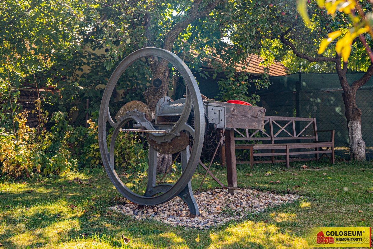 Šumná, RD 3+1, 150 m², zahrada, hospodářská budova, garáž – - 17