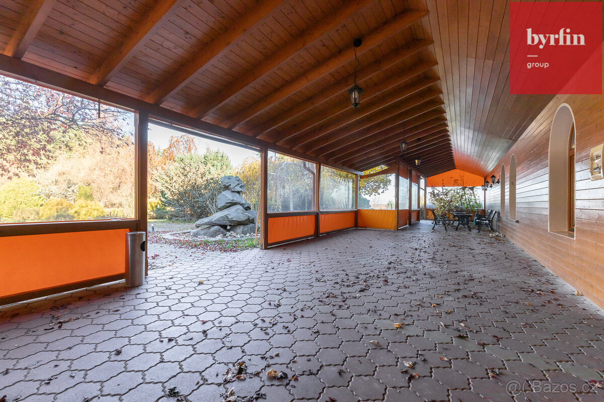 Penzion s 42.000 m² pozemků – ideální pro resort, svatby, sp - 17