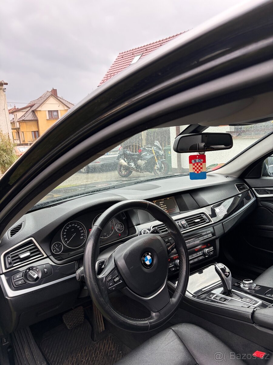 BMW 5 520i 2013 - 17