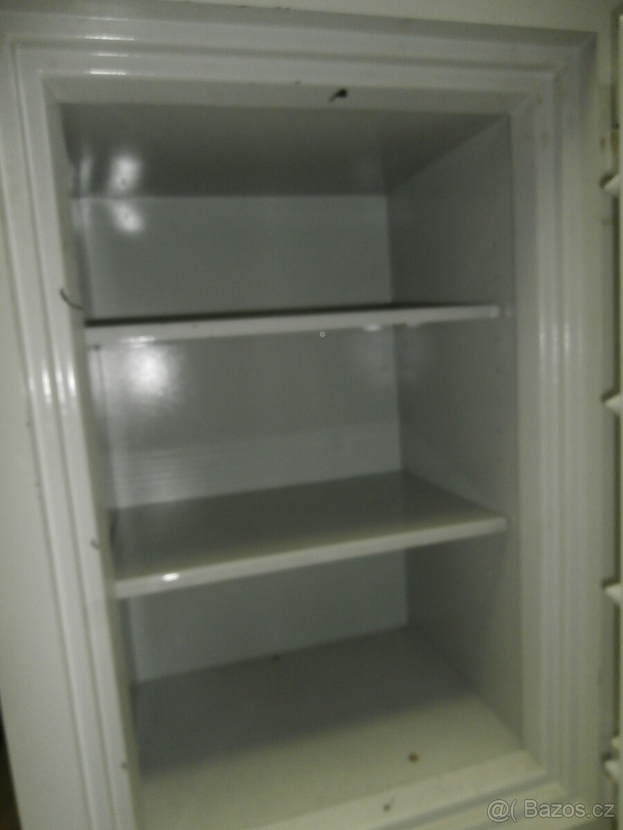 Trezor železobetonový bankovní za 15.000 kč - 17