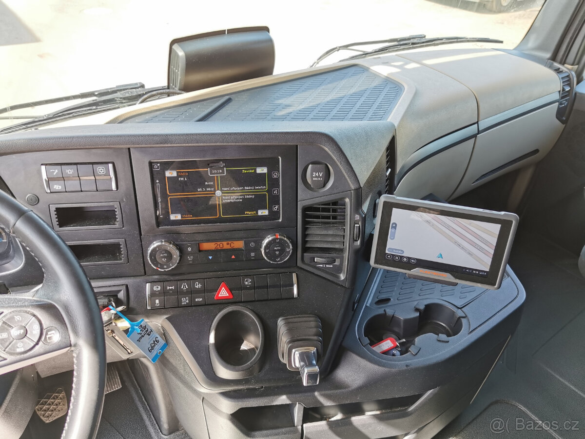 Prodám tahač návěsů MERCEDES BENZ ACTROS 1853 EURO 6 - 17