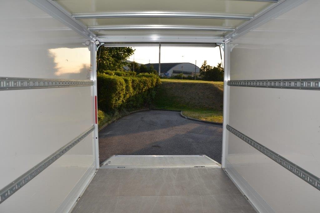 Mercedes-Benz Sprinter 317 hydr. čelo velká výbava - 17