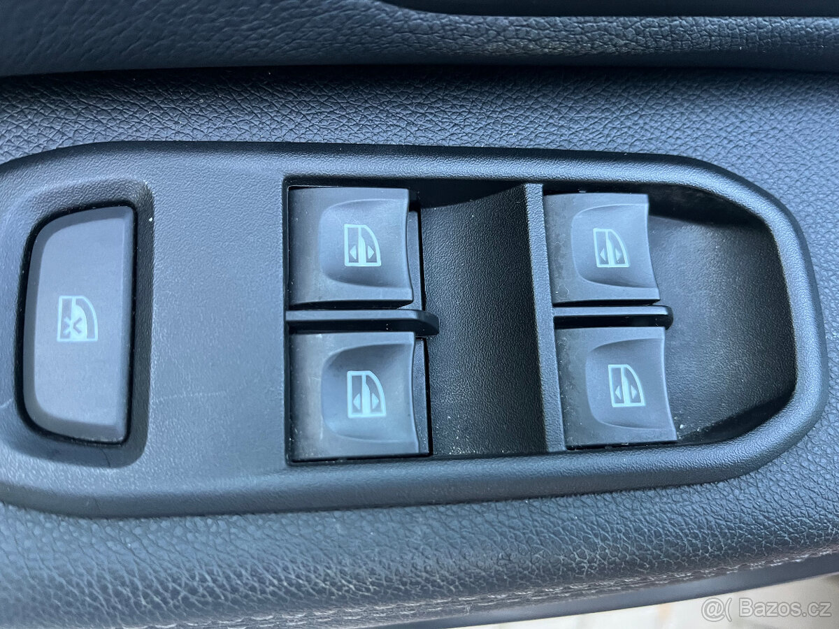 Dacia Duster 1,5 dCi,4x4,Prestige,CZ,1.maj.servis,bez ADblue - 17