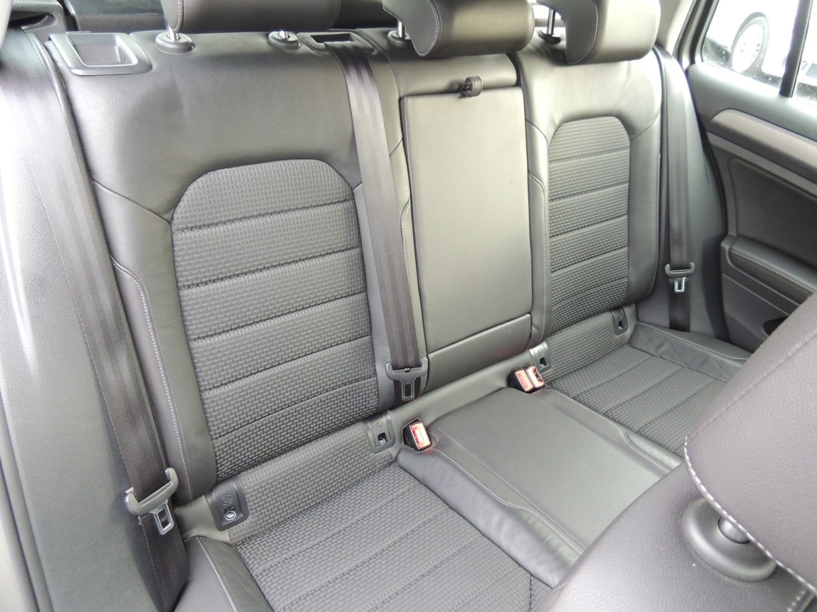 VW Golf Combi 1.4TSi,90kw,2015,ČR,153000km,-21%DPH - 17