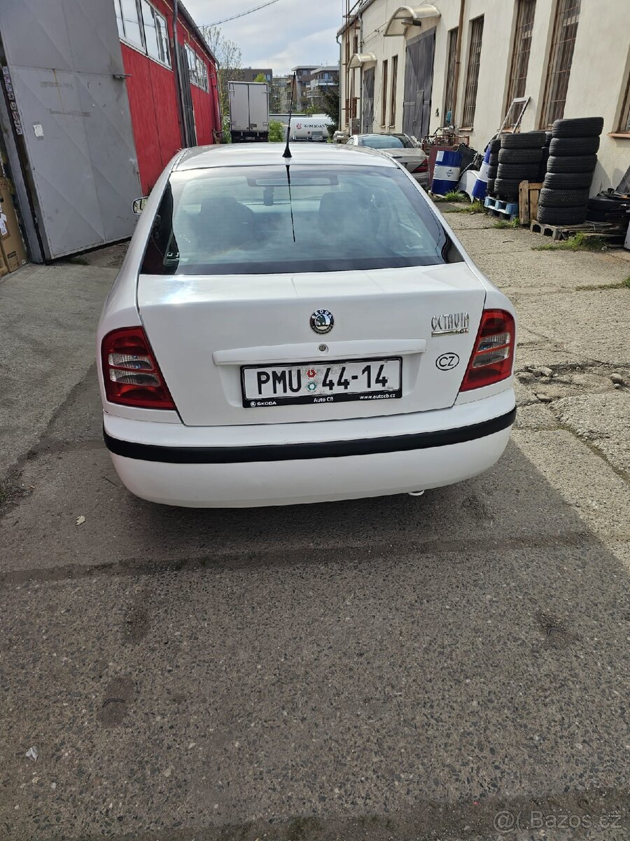 ŠKODA OCTAVIA 1,6 BENZIN - 17