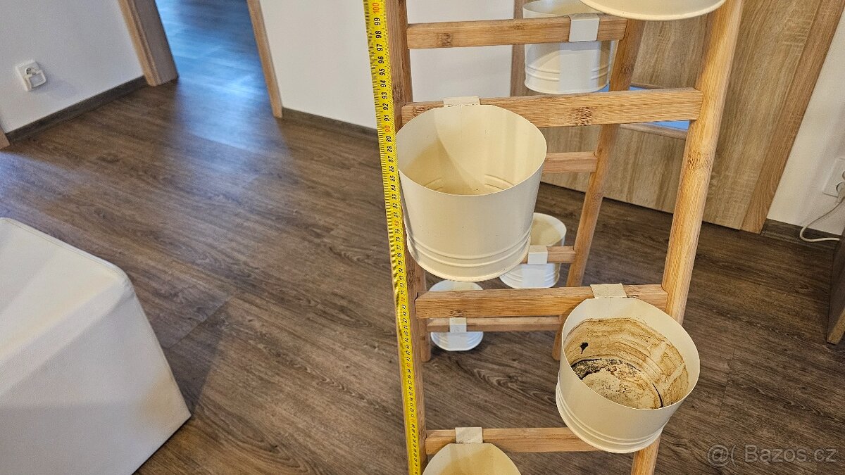 Závěsy, podstavce, stojany na rostliny - 17