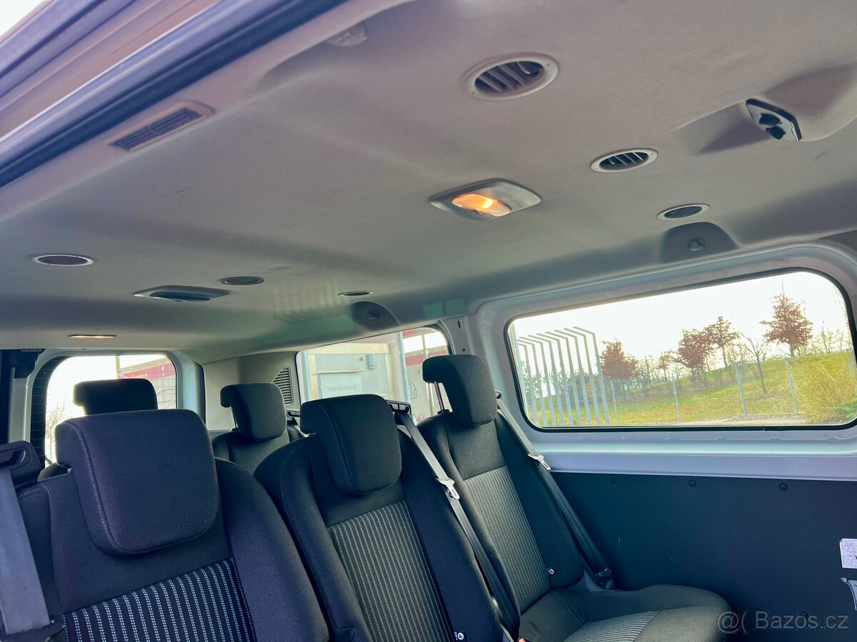 Ford Transit Custom Variobus 2,2 TDCi 92kW 9míst - 17