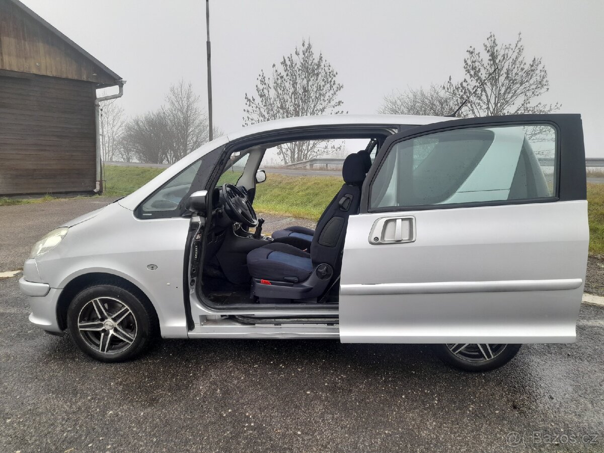 Peugeot 1007 1.4hdi - 17