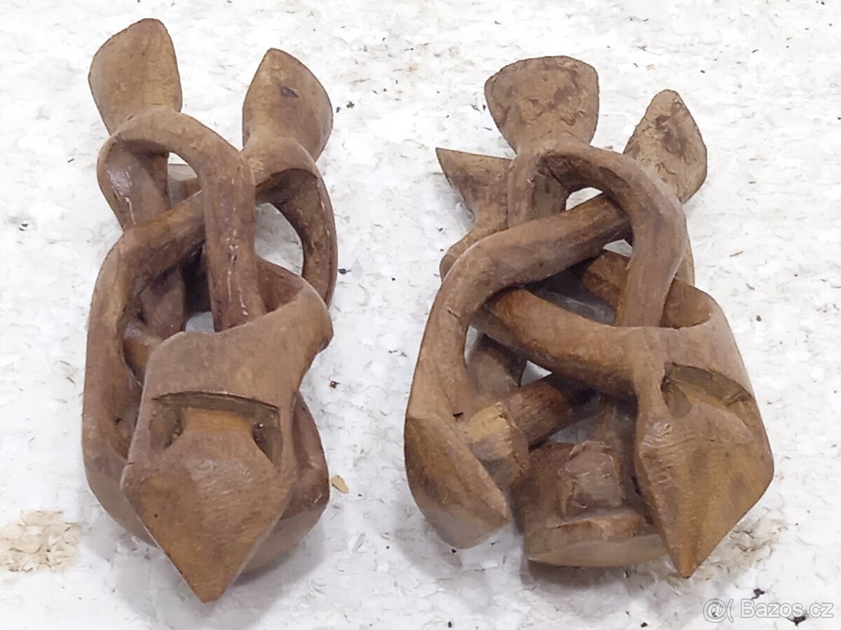 2x Vyřezávaný stojan na květináč retro - 17