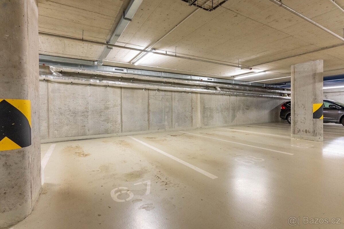 Pronájem 3kk s velkou terasou a parkováním u parku Vítkov - 17