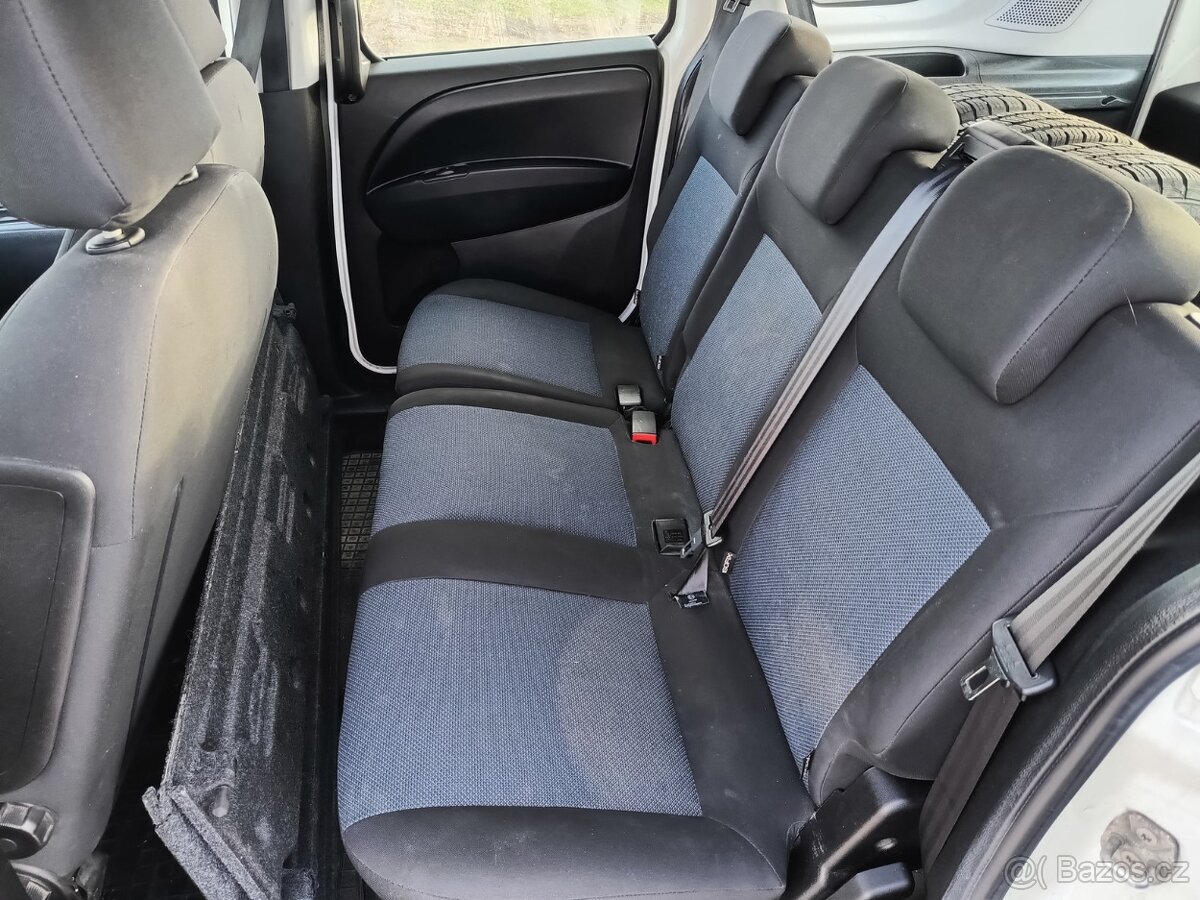 Opel Combo Tour 1.6 CDTi RV2017 odpočet DPH - 17