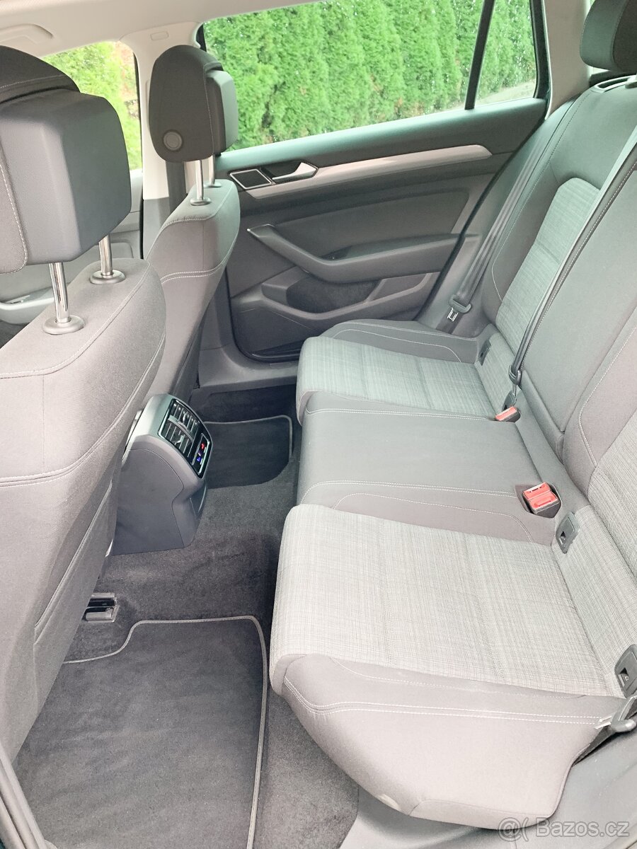 Volkswagen Passat 2.0 TDI EVO Business DSG - 17