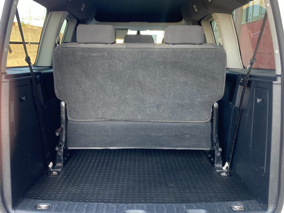VOLKSWAGEN CADDY MAXI 2,0TDi 7míst webasto - 17