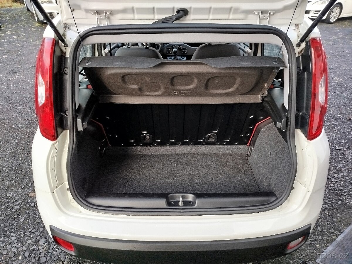 Fiat PANDA 1.2i 51kW, r.v. 10/2012, najeto 141.121 km - 17