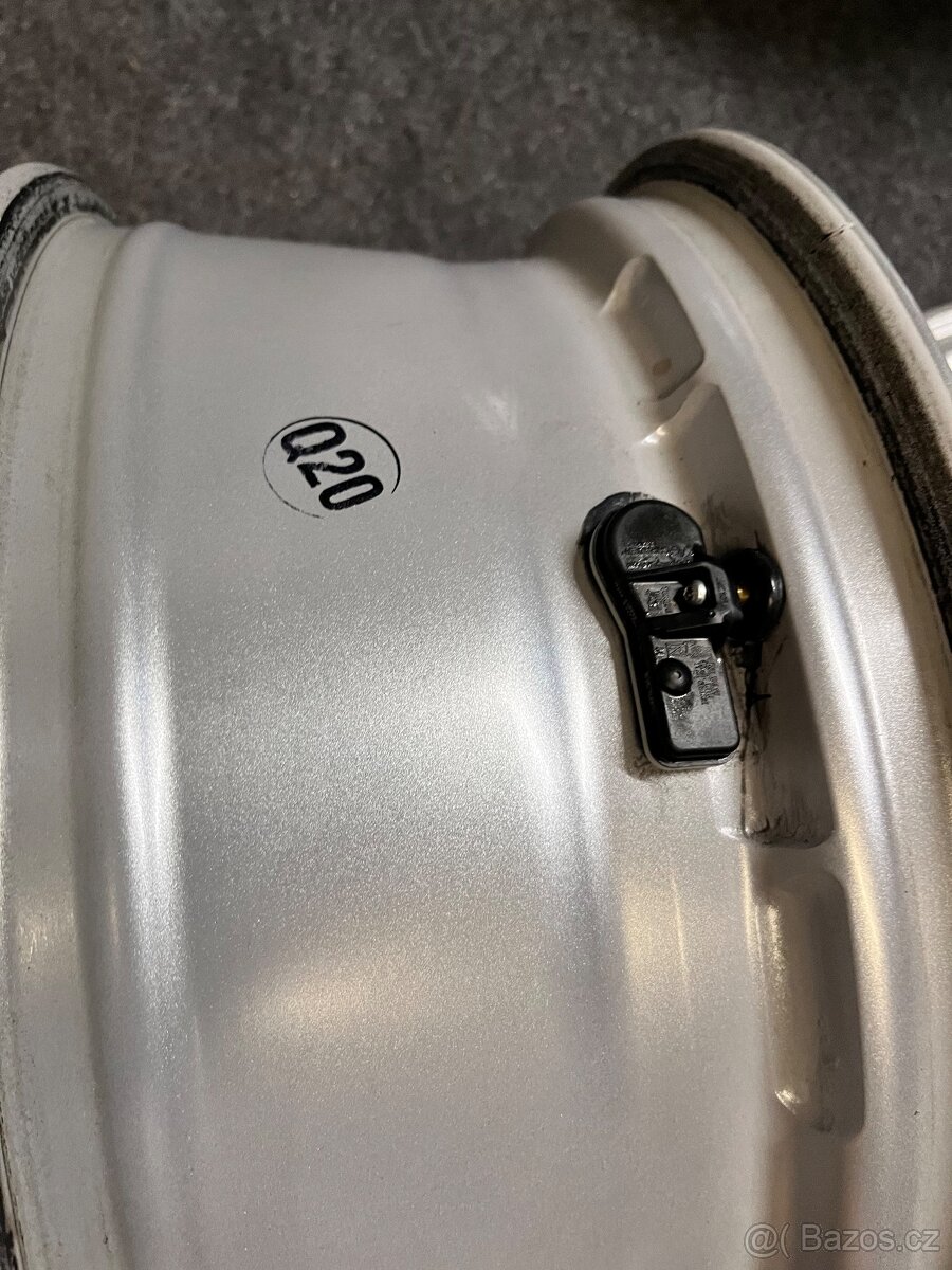 R17 Mercedes Vito / V classe 447 - ET 51 - 17