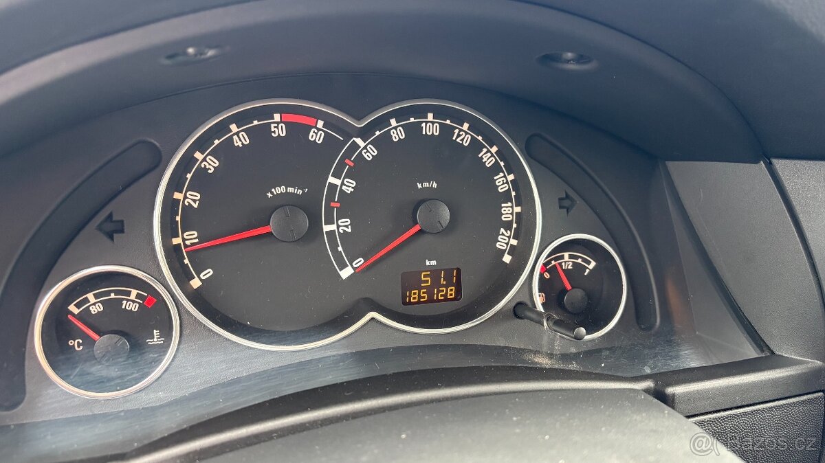 Prodám Opel Meriva 1.3 cdti, serviska, po servisu, nová STK - 17