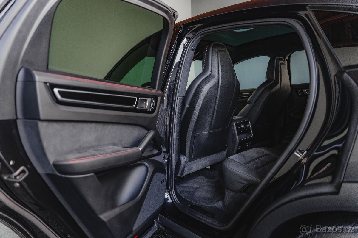 PORSCHE Cayenne GTS-338kW-ACC-BOSE-PDLS-NezTop-R22 - 17