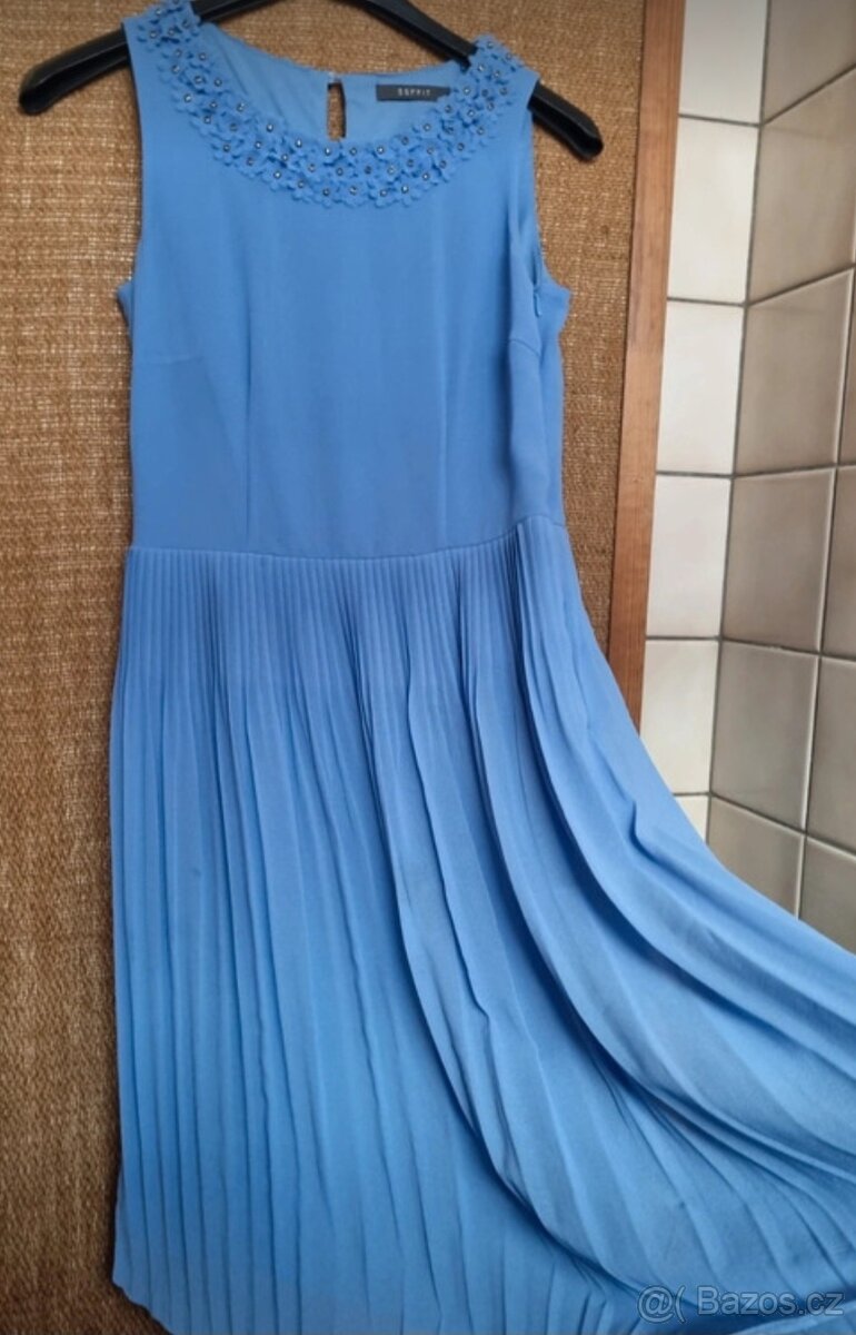 Elegantní společenské šaty - 17