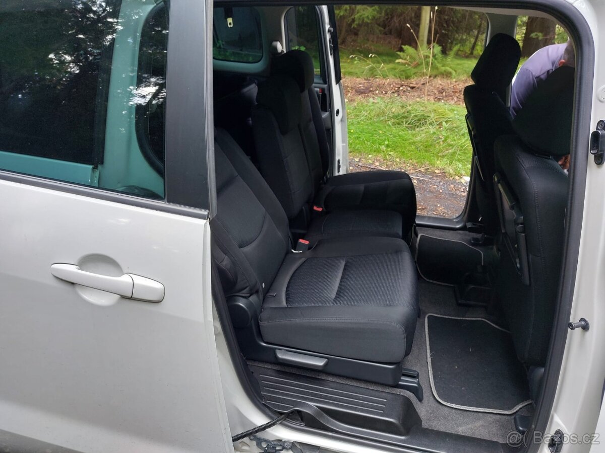 Prodam Mazda 5 , 2.0 Diesel , 7 mist , hezky stav - 17