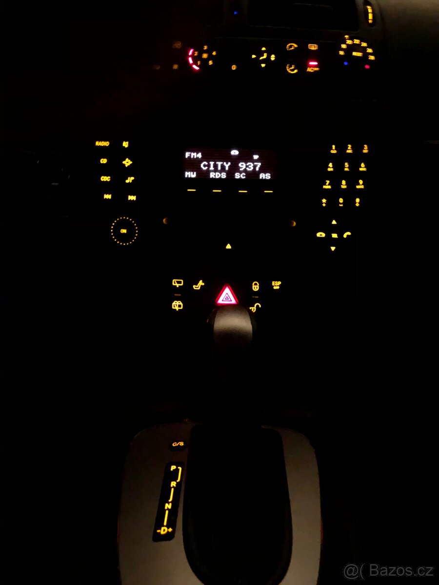 Mercedes Benz E 220 CDI - 17