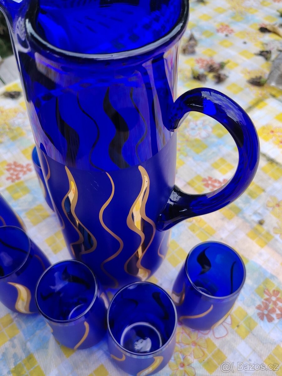 Modrý skleněný džbán a 6 skleniček - 17