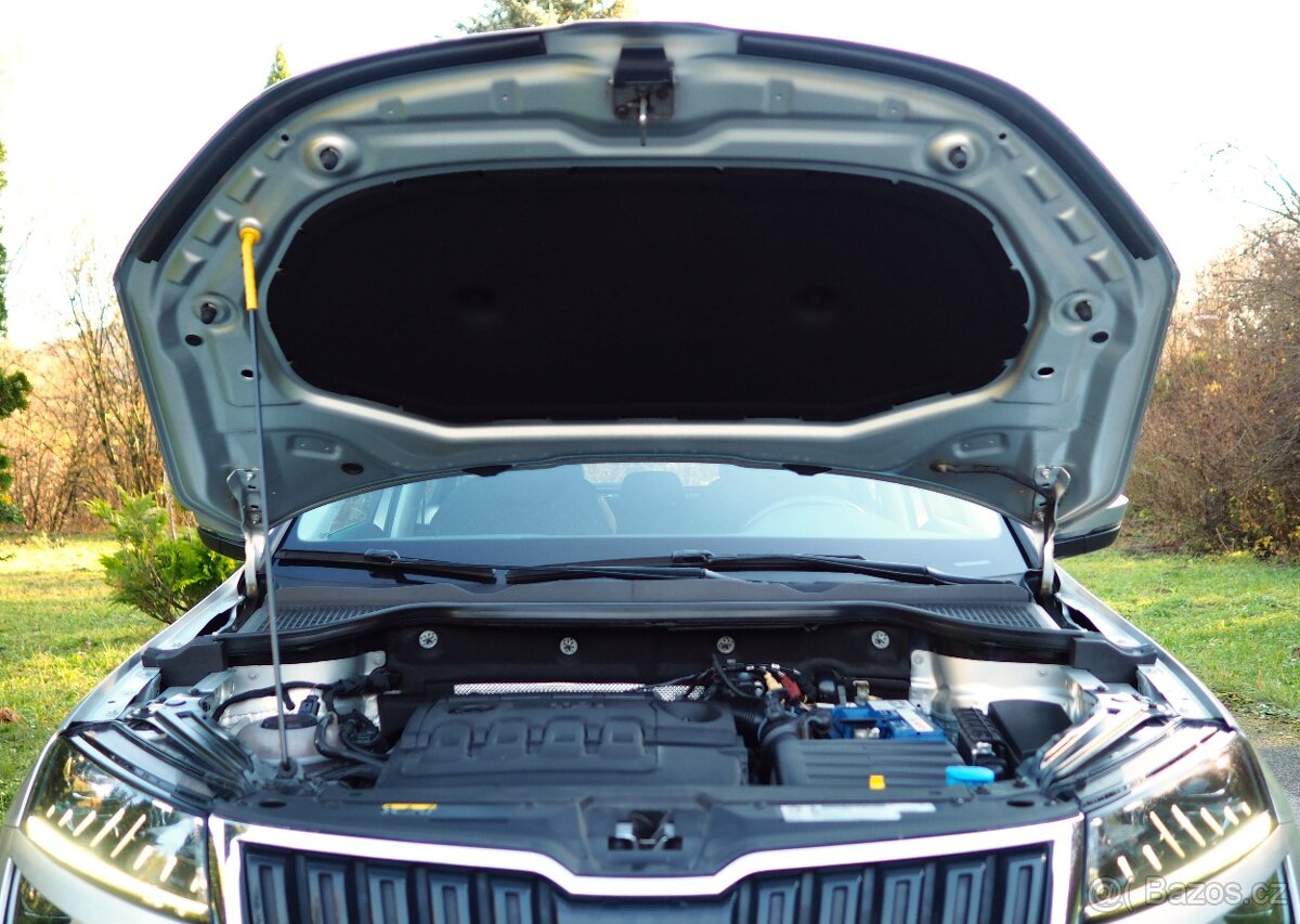 KAROQ 1.6 TDi 4-Valec,Executive,1/2019,Full LED,GPS,FRONT - 17