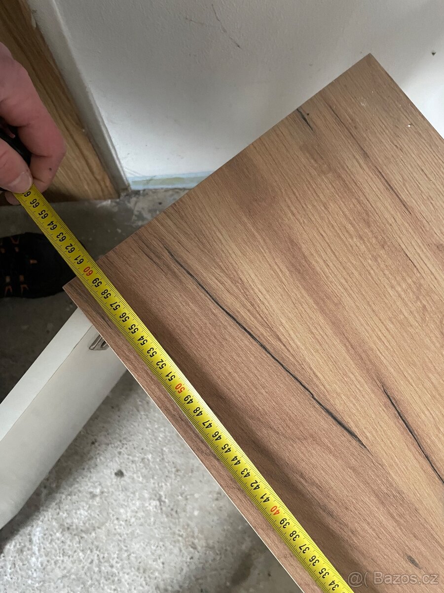 Koupelnové skříňky a zrcadlo - 17