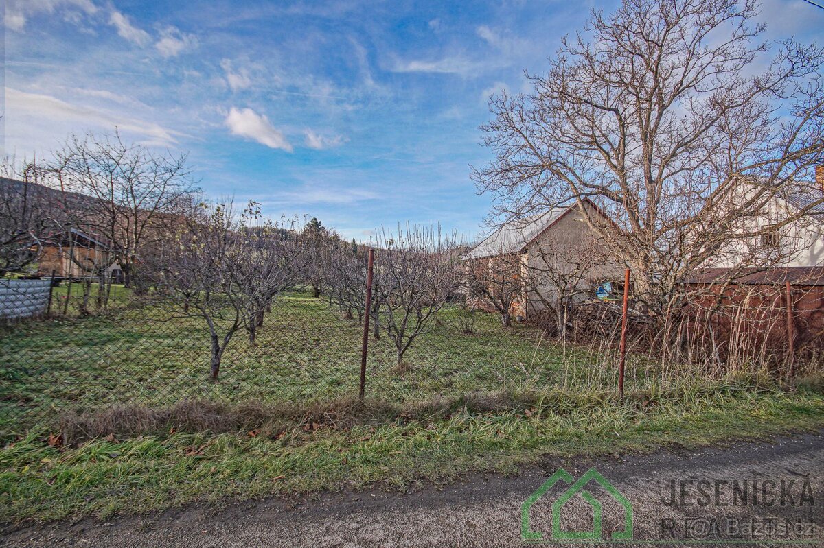 Prodej rodinného domu v obci Supíkovice okr. Jeseník. Pozeme - 17