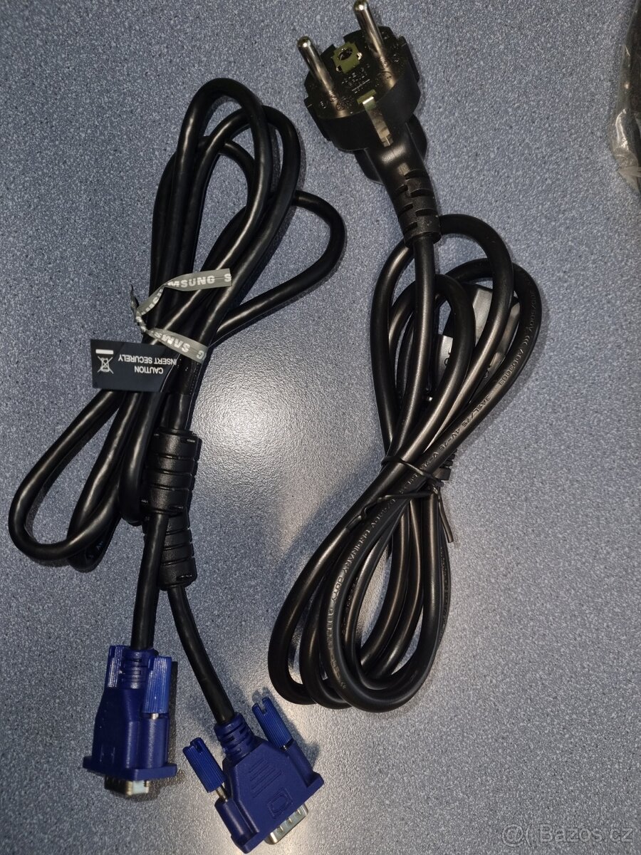 Počítač Lenovo ThinkCentre E73 Intel i3 3,5GHz - 17