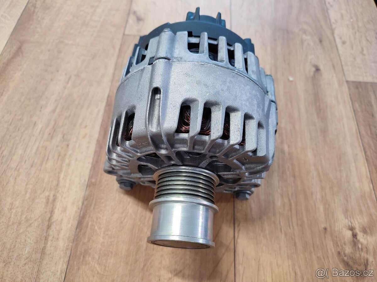 Škoda SCALA /FABIA IV/ KAMIQ/ OCTAVIA IV - díly z vozu - 17