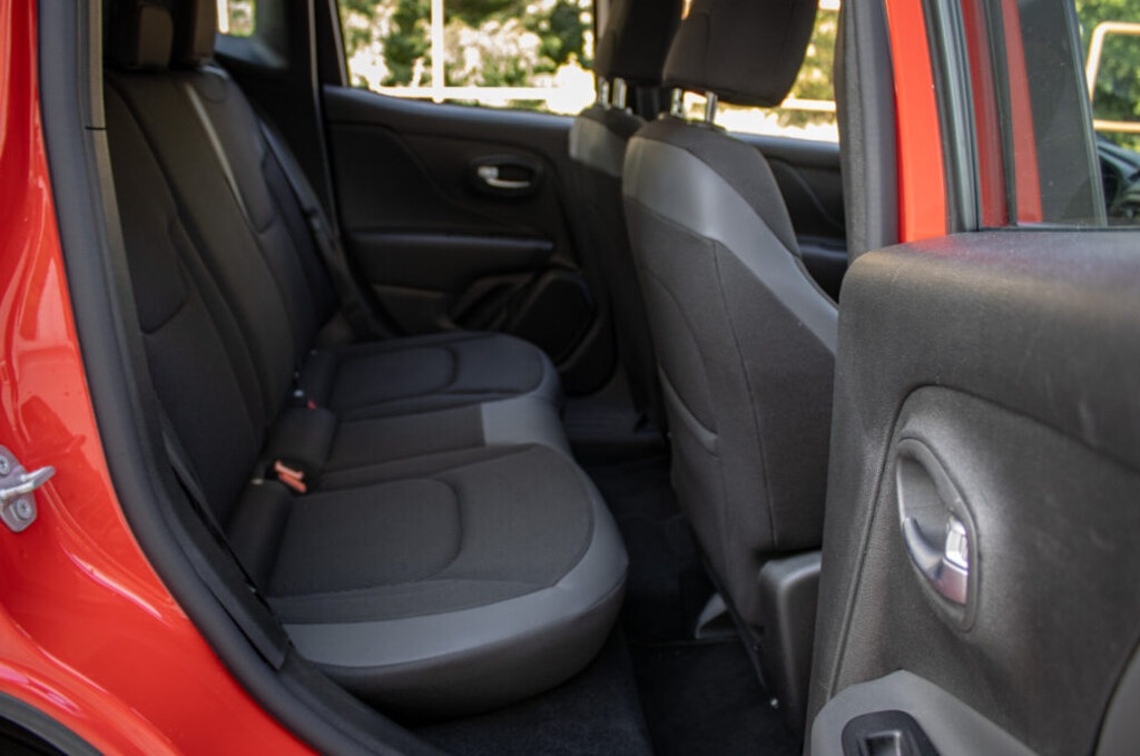 Jeep Renegade 1.0 GSE Night Eagle - 17