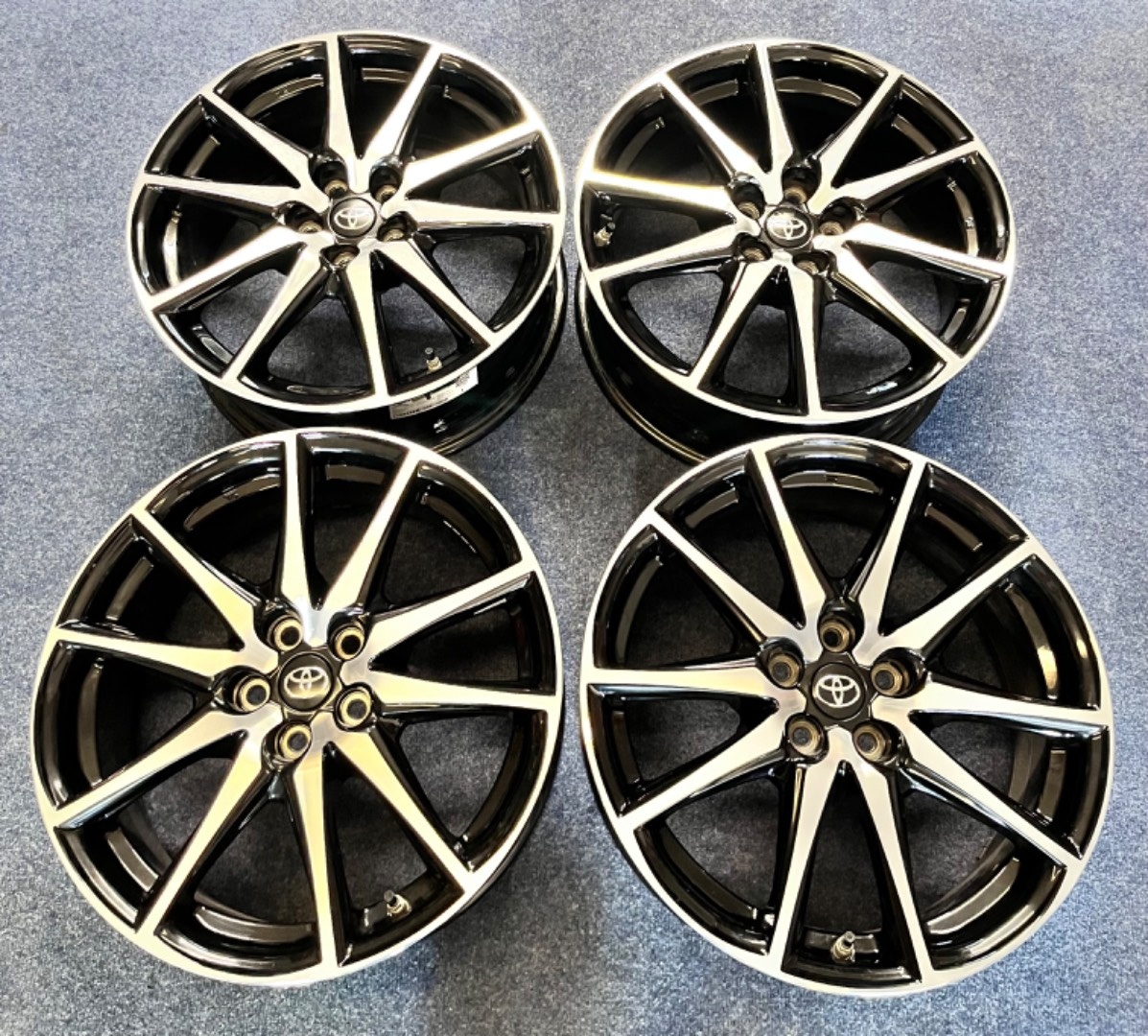 5x100 R17 originál alu Toyota GR86 GT86 / BRZ - 17