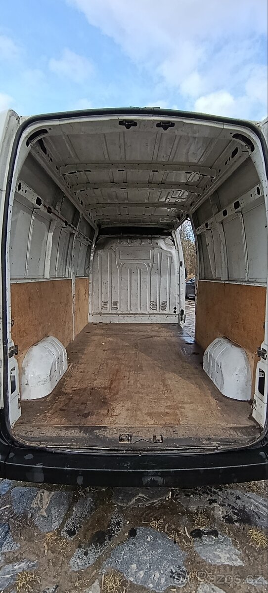 Renault Master 2/2014 L3H2 2.3 dCi 92 kW
Motor: 2.3 dCi - 17