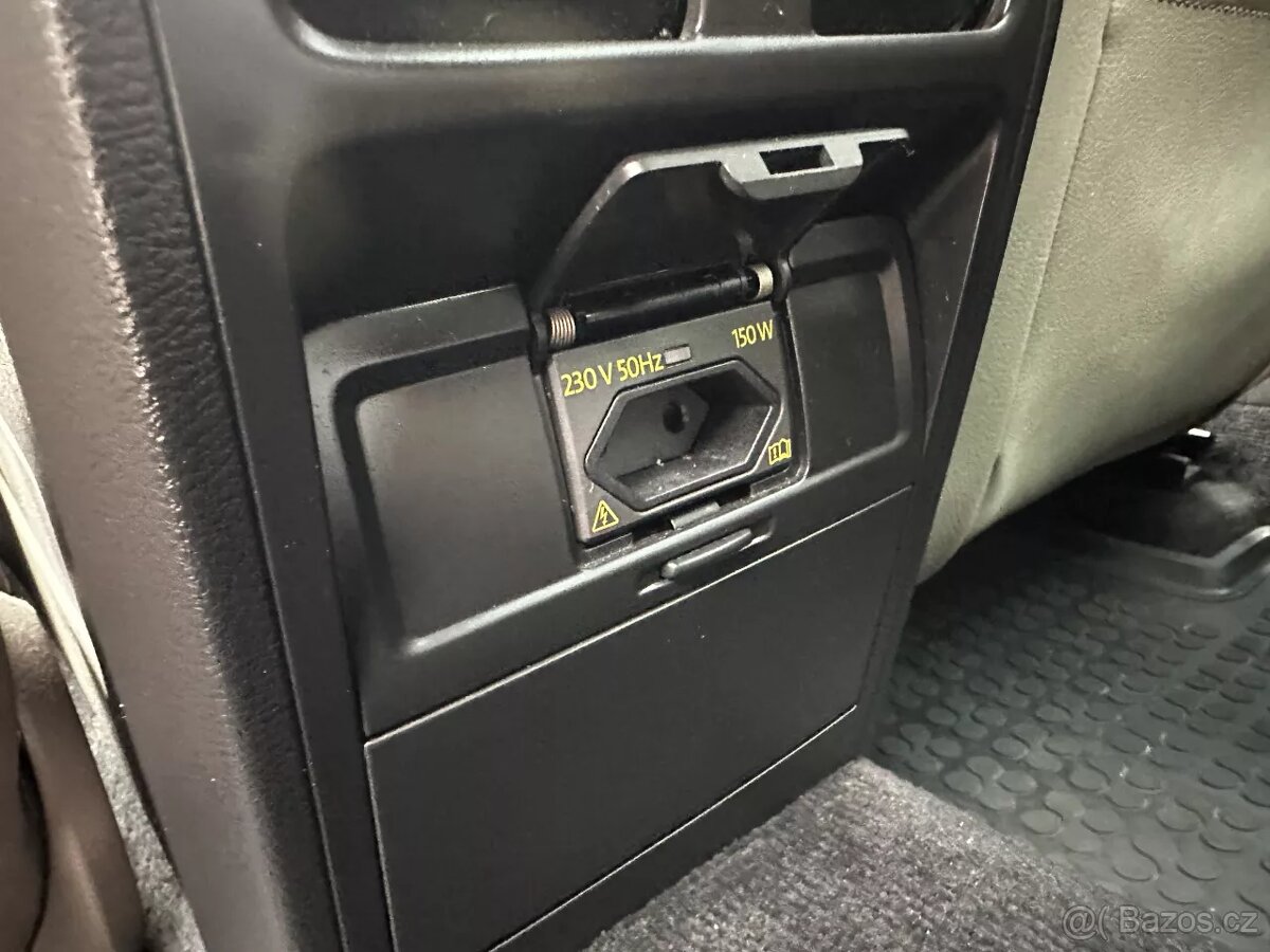 Volkswagen Passat B6 2.0 TDI 103kW 4Motion Kůže Navi Xenony - 17