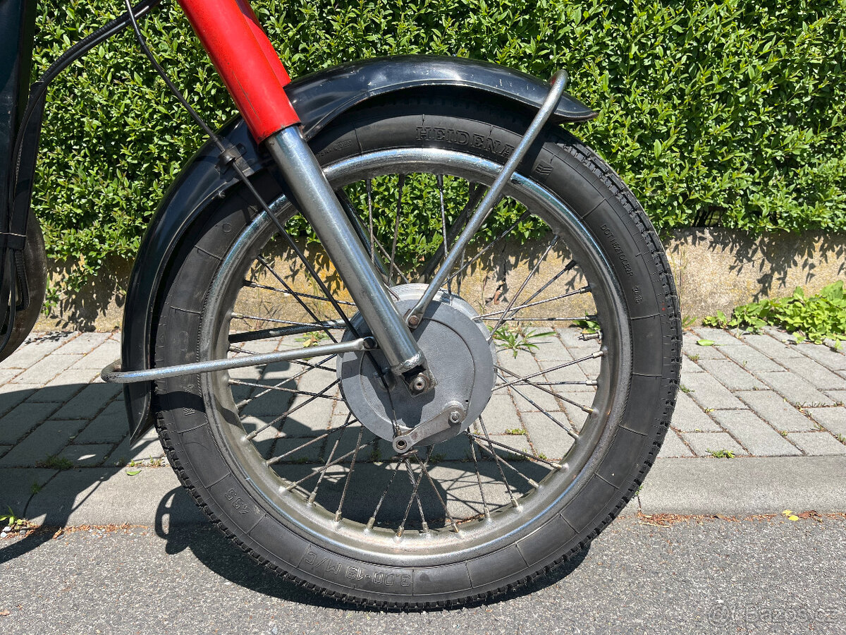 Jawa 250/590 Californian III - 17