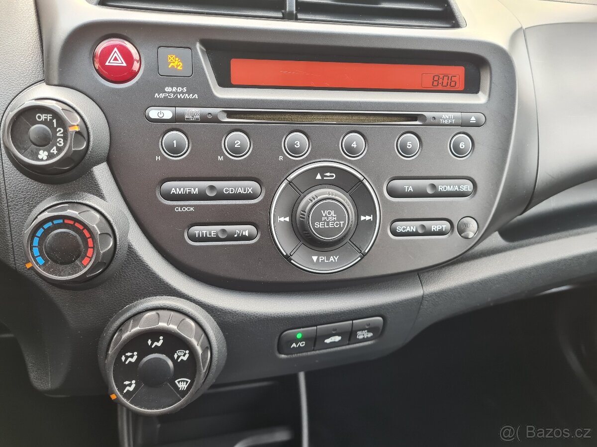 HONDA JAZZ 1,2i 66kW i-VTEC KLIMA - 17