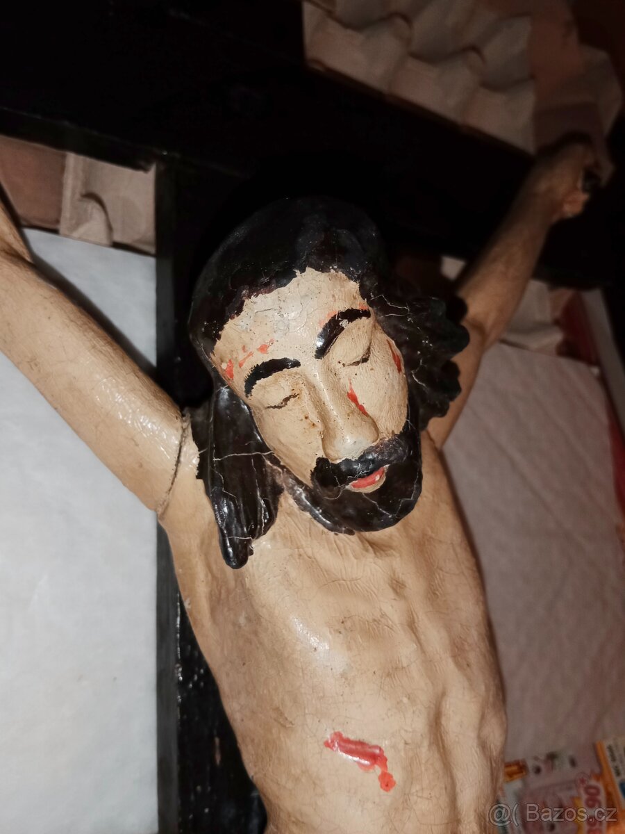 Pěkný hodně starý dřevěný Ježíš na kříži - 17