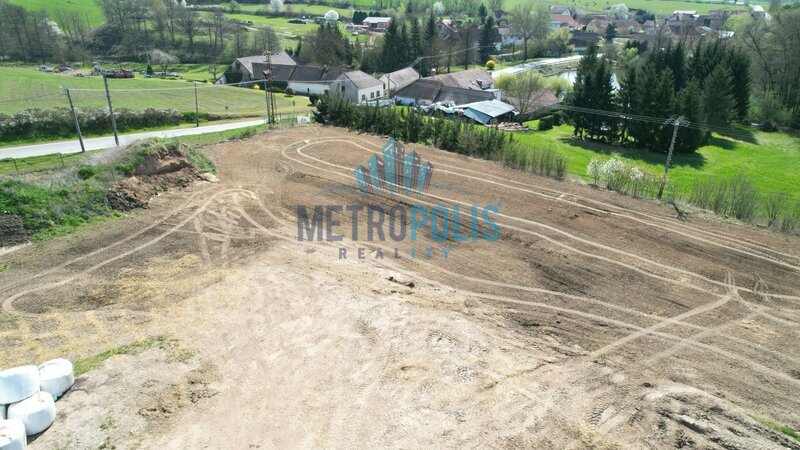 Prodej pozemkku v malebné obci Kňovice – 3026m² - 17