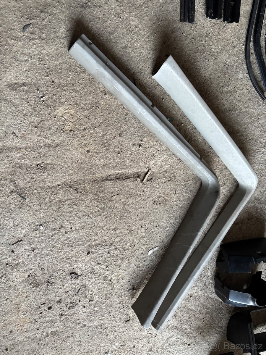 Náhradní díly na VW Transporter 4 - 17