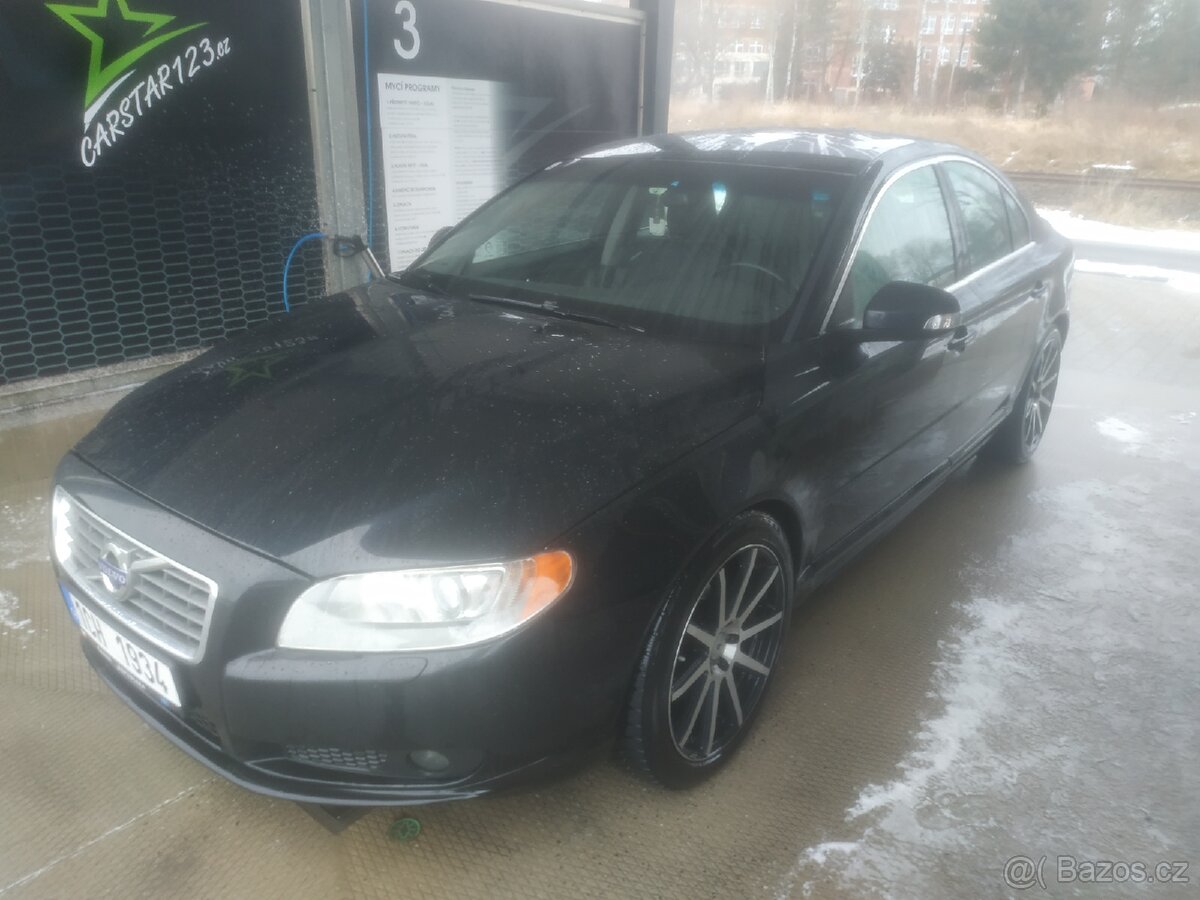 Prodám Volvo S80 D5 151 KW 2010 manuál - 17