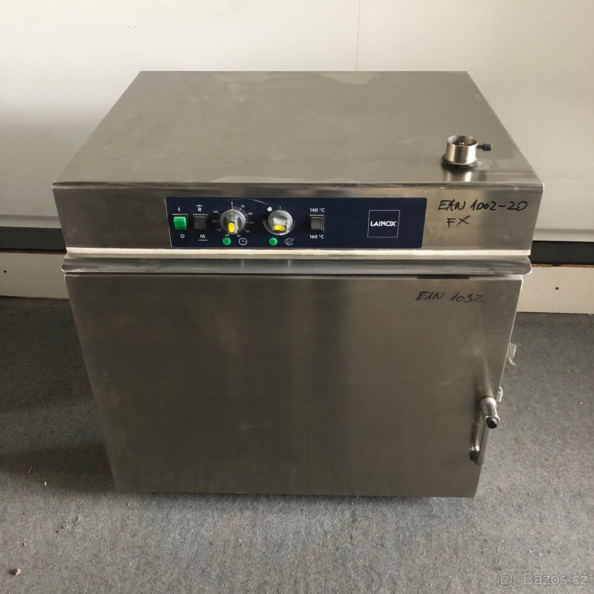 KUCHYNSKÉ STROJE - 17