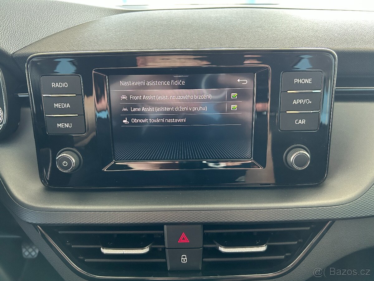 Škoda Scala 1.0 TSI,1.MAJITEL,SERVISKA - 17