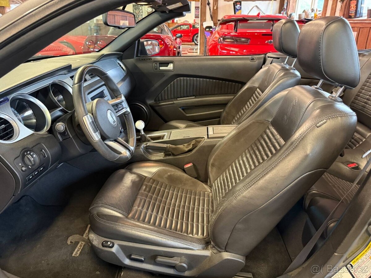 Ford Mustang Shelby GT500, rok 2010 - 17