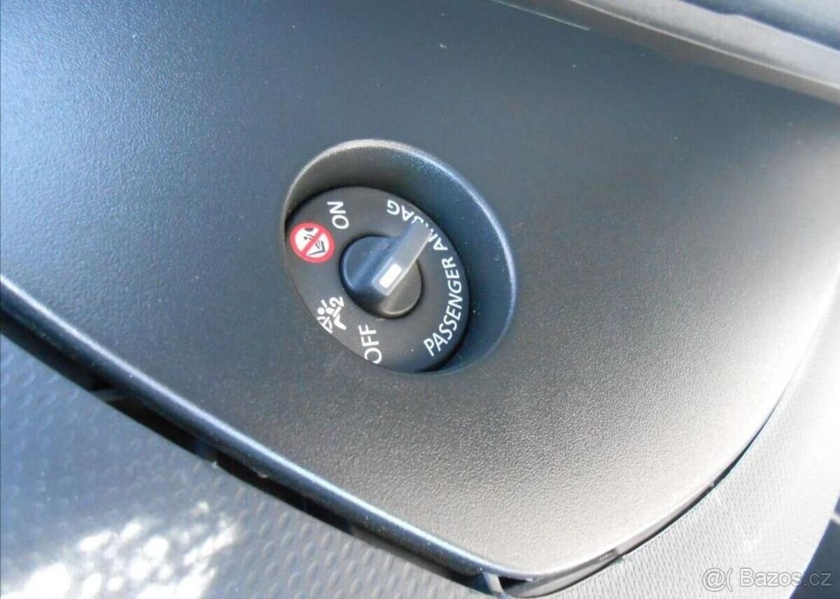 Renault Captur 0,9 TCe 66 kW Historie benzín - 17