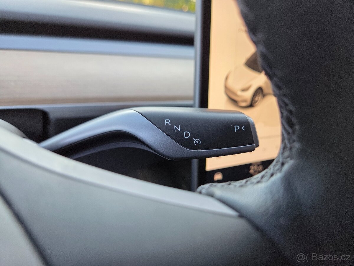 Tesla Model Y, Longe Range, 4x4 - 17